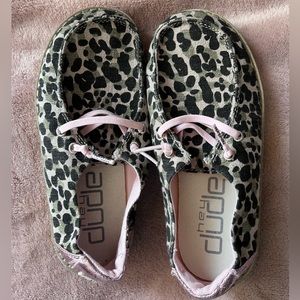 Girls hey dude size 13 NWOT